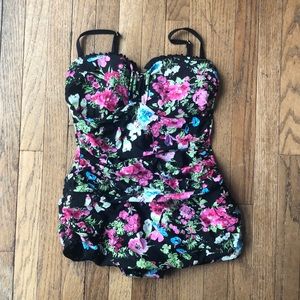 Shore Shapes Swimwear black floral one piece swimsuit  sz 10